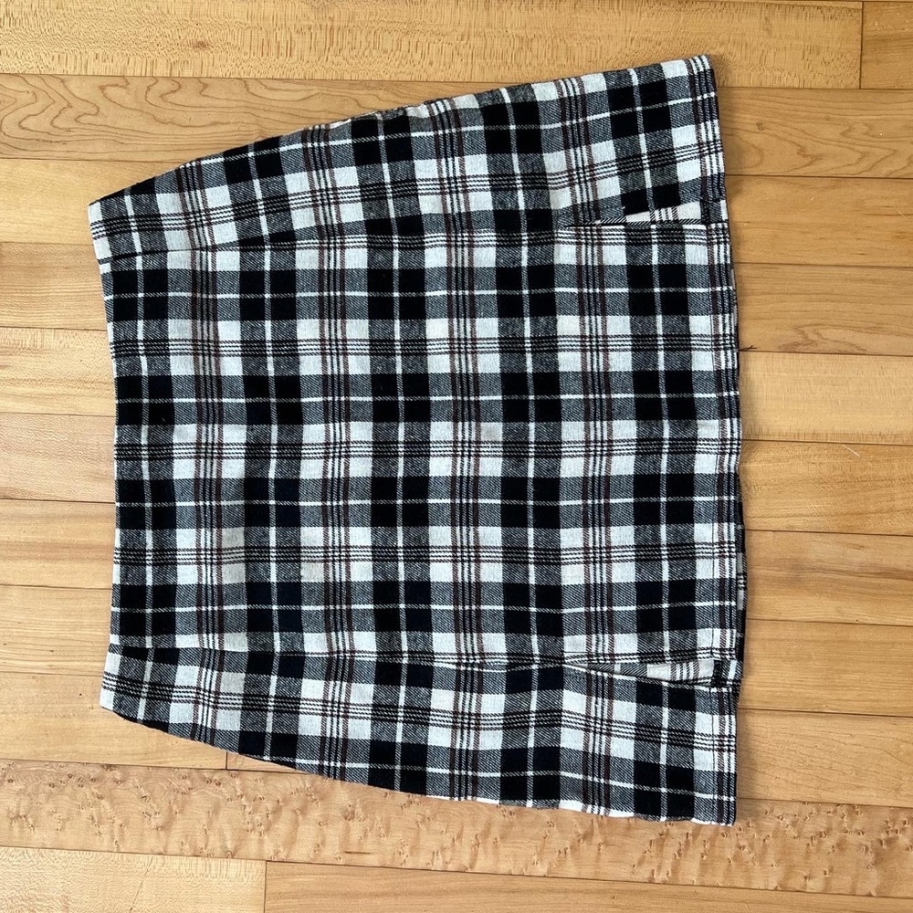plaid skirt